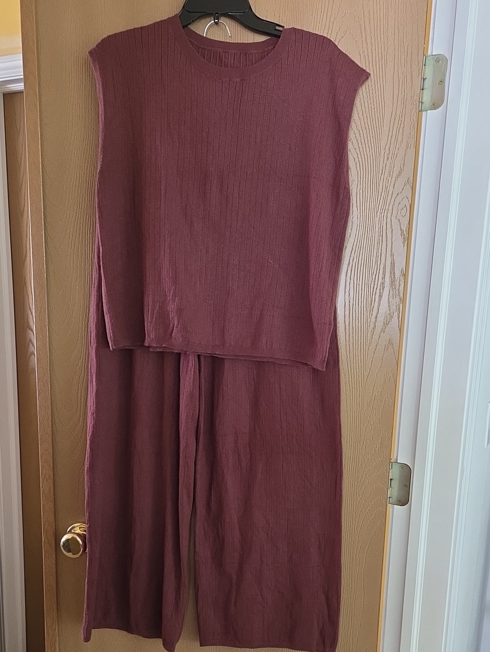 Sleeveless Knit Two-Piece Pant Set in Choc. Brown Size Xl...NWOT